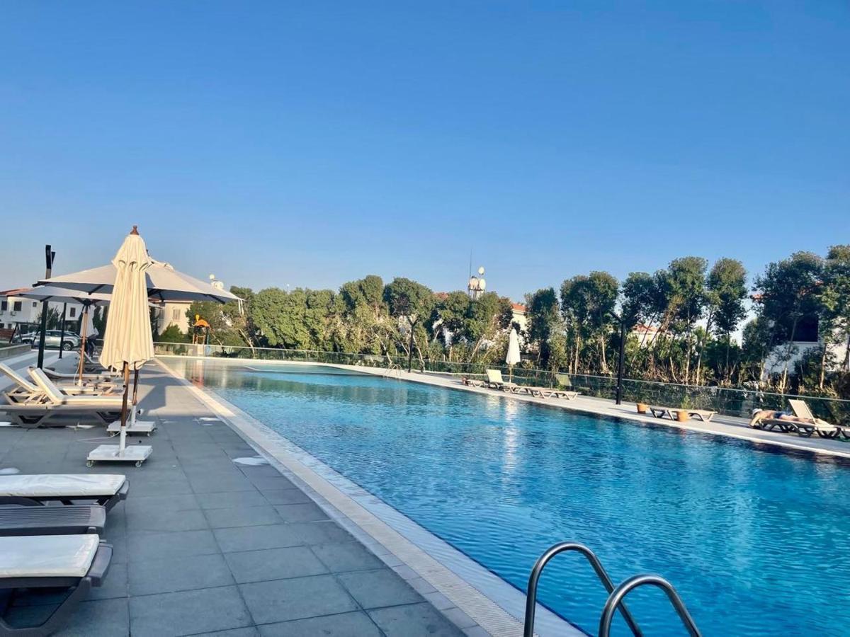 Sea View Suites By The Coast Famagusta  Exterior foto